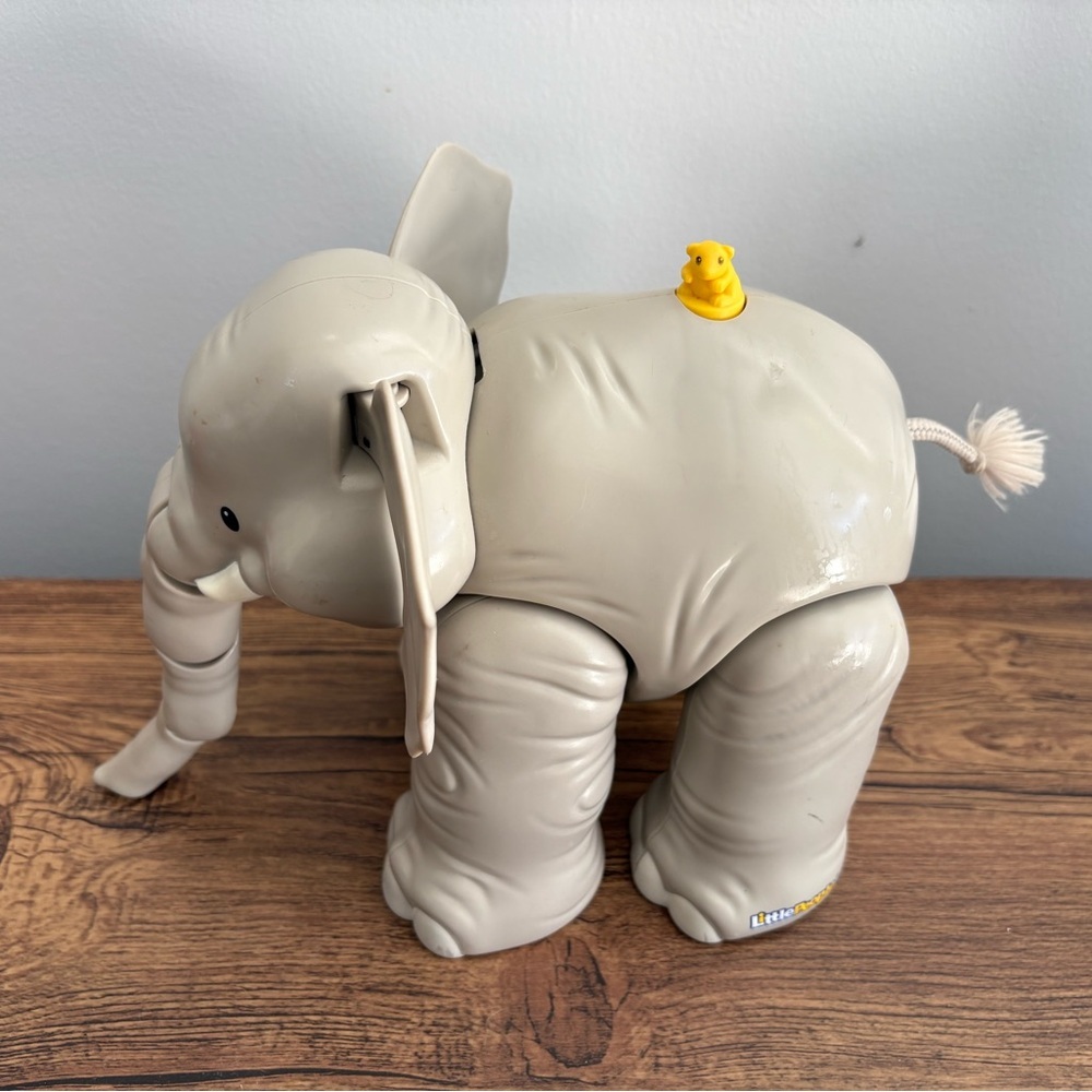Fisher Price Little People Giant Elephant Interactive Sound Toy - Picture 2 of 5
